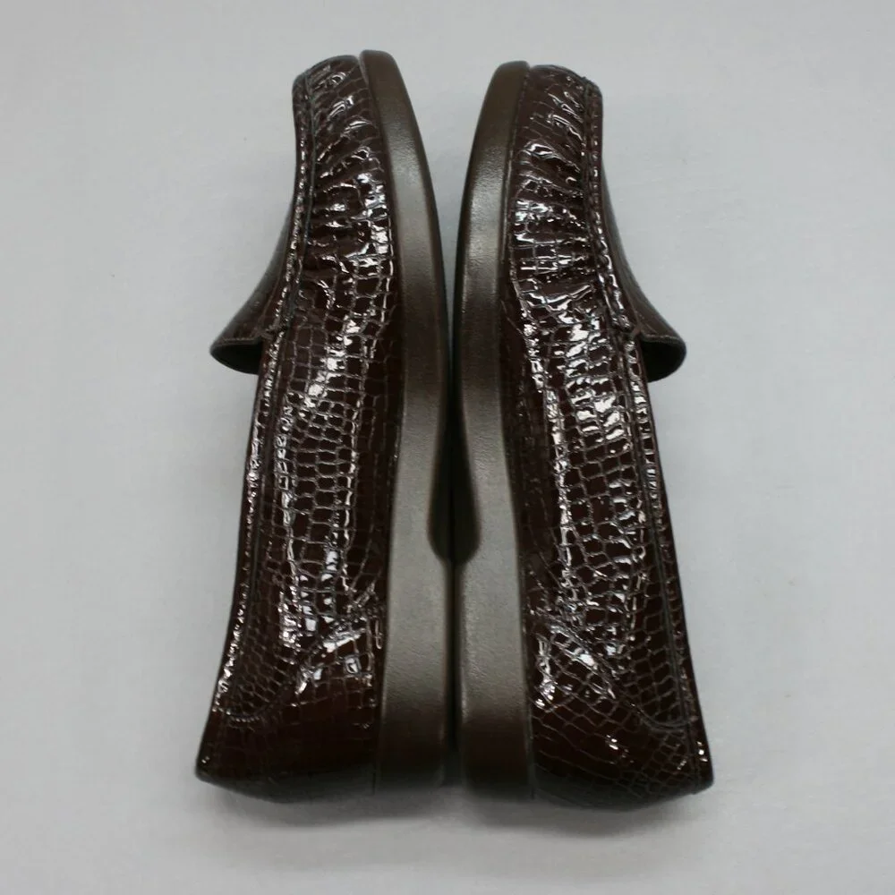 SAS Ladies 9.5 WW Extra Wide Simplify Brown Patent Croc Flats Loafers Shoes USA - Picture 12 of 12